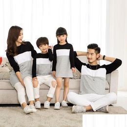 Family Matching Outfits Mother Daughter Dress Look Clothing Father Son T-Shirt Cottonwork Striped Drop Delivery Baby Kids Maternity Dhgte