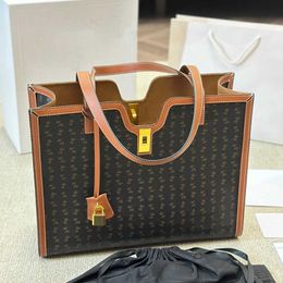 handle work bag Tote designer bag large tote bag women totes Luxury handbag Ladies Fashion Classic solid Colour handbags with Lock 240511