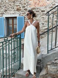 Urban Sexy Dresses Women Casual Slveless Halter Maxi Dress Fashion Backless Pleated White Dresses 2024 Summer Female Chic Beach Holiday Robes T240510