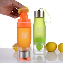 650ml portable fruit infusion bottle for tomato water sports water bottle for camping leak proof lemon beverage bottle 240428