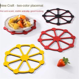 Table Mats Double Colour Heat Insulation Pad Durable Anti-scalding High And Low Temperature Resistance Food Grade Silicone Good Resilience