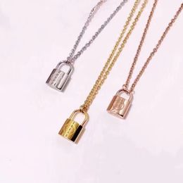luxury designer jewelry women necklace lock Pendant necklace stainless steel 18K gold Rose Gold thin chain mens necklaces fashion jewel 281c
