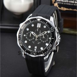 OMG Watch 2024 Yeni Marka Orijinal İş Erkekler Klasik Yuvarlak Case Quartz Watch Wristwatch Saat - Günlük A41 23D için Önerilen Bir Saat