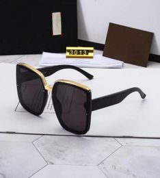 985 Fashion Luxury Sunglasses Women Men UV400 Polarised light Designer PCmetal Frame square Sun Glasses For Female Ladies Eyewear1805868