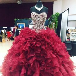 Sparkly Crystals Beaded Ball Gown Quinceanera Dresses Burgundy Organza Sweetheart Cascading Ruffles Sweet 16 Pageant Party Gowns BC1893 215F