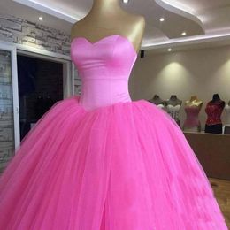 2019 Elegant Hot Pink Ball Gown Quinceanera Dresses Beaded Sweet 16 Year Prom Party Evening Gown Vestidos De 15 Anos QC1391 290I