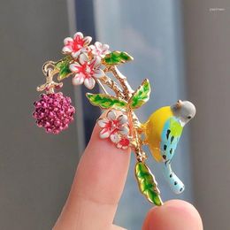 Brooches Cute Fruits Bird For Women Enamel 2-color Beauty In Flower Branch Clothes Office Brooch Pins Jewellery Gift