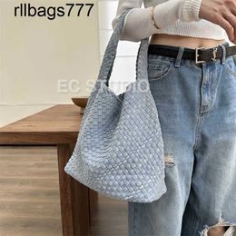 Denim 2024 Jodie Tote Venetabottegs Bag for Women with Large Capacity High-end Feel Handmade Woven Bag Niche Design