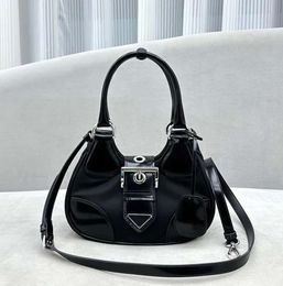 Designer Fashion Triangle Moon Bag Lady Tote Vintage Mini Shoulder Black Clutch Handbag Hobo Crossbody Womens Man Classic 7a Quality tide
