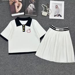 24SS Italian designer Ladies Letter Embroidery Short sleeve knitted slim-fit vest T-shirt + Pleated skirt Ladies outdoor golf Casual luxury two-piece set