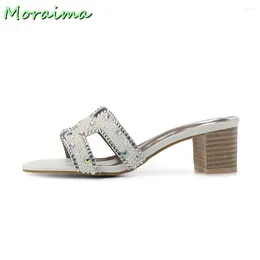 Slippers Crystal Hollow Luxury Slides Open Toe Block Chunky Heel Bling Women Shoes Summer Designer Fashionable 2024 Arrivals