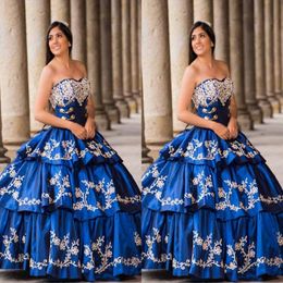 2022 Puffy Embroidered Prom Sweet 16 Dresses Vestions De Quinceanera Strapless Crystal Satin Princess Layers Ball Gowns Corset 265y