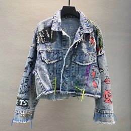 Manual Rivet Beaded Line Tassel Letter Graffiti Print Women Denim Jacket Spring Autumn Casual Hole Denim Jacket Veste Femme 240510