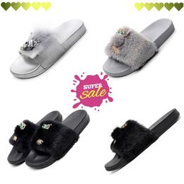 Coloured sandals for women in large size new women's summer slippers for flat beach reflective Women Flat Sandal blingbling female eur 36-41 sandals