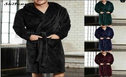 2018 New Winter Men Luxury Bathrobe Mens Warm Silk Flannel Long Kimono Bath Robe Home Clothes Male Night Dressing Gown Bathrobes8598700