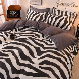 Bedding Sets 2024 Products Black And White Striped Cotton Bed Sheet Quilt Coverpillowst Four Piece Set