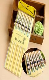 5 pairs of chopsticks all 10 pieces of clothes of tourist souvenirs in Sichuan panda bamboo chopsticks tableware gift bags4639879