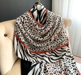 Scarves 2022 Cotton Scarf For Hair Band Foulard Female Office Lady Bandana Shawls Wraps Soft Pashimina Echarpe Beach Leopard casua1160484