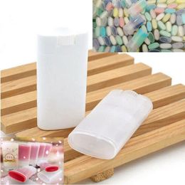 Storage Bottles 30pcs 15g Empty Plastic Oval Flat Tubes Lip Homemade Lipstick Deodorant Containers DIY Cosmetic White Clear