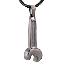 LKJ10527 New Design Gun Color Wrench Men Cremation Jewelry Pendant with Screw Hold A little Ashes for Loved One Memorial Jewellery2117509