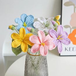 Decorative Flowers Artificial Hand-Knitted Lily Mother' Day Gifts Crochet Homemade Bouquet Flower Home Valentine's Desktop Decorations