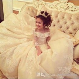 Princess Lace Flower Girl Dresses For Wedding Party Off Shoulder Wide V Neck Ball Gown Little Girl Pageant Dresses Gowns 3050