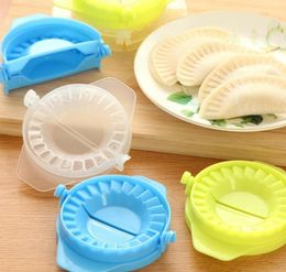 DIY Dumplings Jiaozi Maker Tool Dough Press Dumpling Pie Ravioli Mould Clips Kitchen Gadgets Accessories8621746