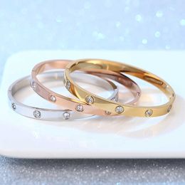 Luxury Charm Bracelet for bathing simple and elegant luxury high-end fashion diamond inlaid shiny with cart original bracelets