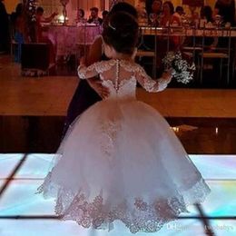 Long Sleeve Ball Gown Princess Flower Girls Dresses Appliques with Beaded Stunning Cute Girls First Communion Dress White 288o