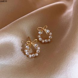 Stud Crystal Earrings Metal Pearl Ear Clips for Women Fashion Claw Earring Girls Elegant Trendy Jewelry Party Gift Dph7