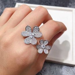 Fashion stands for high quality rings couples New Double Flower Clover Ring Womens petal Decoration with Trendy and rings rings