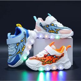 Zapatillas LED Kid Cartoon Dinosaur Boy Casual Sneaker Boy Kid Shoe Girl Mesh Breathable Shoe Baby Illuminated Shoe Tennis Shoes 240511