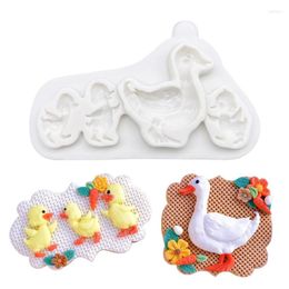 Baking Moulds Duck Ducklings Silicone Sugarcraft Cupcake Mold Cookie Chocolate Fondant Cake Decorating Tools