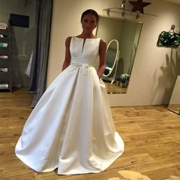 High Quality Satin Wedding Dress with Bow Sweep Train Backless African Bridal Gowns Custom Made Sleeveless Wedding Guest Wears 321Q