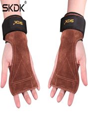 2019 SKDK Grips Cowhide Weight Lifting Gloves Gym Fitness Hand Grip Wrist Wraps Support Crossfit Deadlifts Training Adjustable Pad7160138