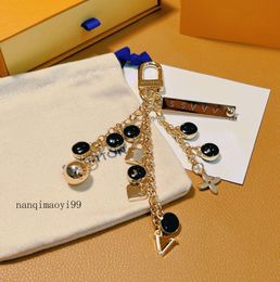 2024 fashion Keychain Card Holder, Exquisite Luxury Designer Keyring, Zinc Alloy Letter Unisex Lanyard, Cute for Women and Men Metal with Box