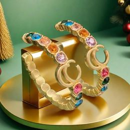 2024 Nowy projektant biżuterii Hoop Color Diamond Hoop Huggie Kolczyki Kobiety Aretes Orecchini Modna Osobowość Duże koła Kolko Prezentacja Wesder Prezent 017