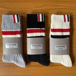Men's Socks New Tb Large Thread Handmade Sewn Socks Black and White Grey Men and Womens Couples Sports Trend Brand Combed Cotton Socks Bl5k