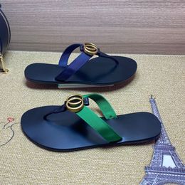 Klassische Männer Slipper Sommer Gummi-Bottom-Frau Schuh Schuh Schuhrutschen Buchstaben Herren Flachs Sandalen Designer Schuhe Metallknopf Lazy Lady Slates Flip Flops Großgröße 35-42-45