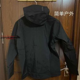 Водонепроницаемые шкафтели дыхательная ветрозащитная куртка с капюшоном ralle racket m Ветропроницаемая и водонепроницаемая куртка с капюшоном GTX Men Nsgu