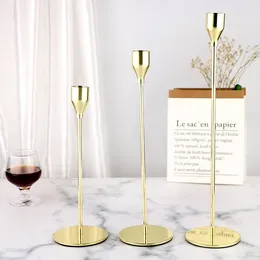 Candle Holders Romantic Metal Luxury Candlestick Fashion Wedding Stand Exquisite Candelabra Table Home Dec