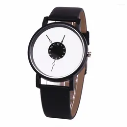 Wristwatches Personalized Pointer Quartz Watches Simple Fashion Style Movement Alloy Watch Black And White Female Clock Relogio Mujer