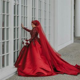Luxury Red Dubai Arabic Muslim Plus Size Ball Gown Wedding Dresses Long Sleeves Beads Lace Appliqued Wedding Bridal Gowns Robe de marie 1786