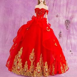 2018 Hot Red Ball Gown Quinceanera Dresses With Gold Appliques Off Shoulder Sweep Train 3D Flower Ruffles Prom Party Gowns For Sweet 15 294f