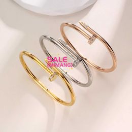 Designer Cartres Bracelet Japanese and Korean trendy fashionable nail bracelets made of 18k gold with non fading inlaid diamonds for men womens card home straight NZ