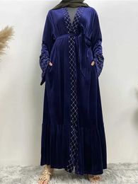 Ethnic Clothing Middle East Winter Fall Velvet Long Slve Women Muslim Fashion Maxi Turkey Dress Ramadan Kaftan Dubai Abaya Islamic Clothing T240510