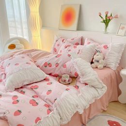 Bedding Sets Korean Princess Strawberry Set INS Flower Duvet Cover Flat Sheet With Pillowcases Luxury Pink Bed Linens