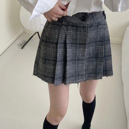 Skirts Korean Checked A Skirt Women's Spring And Autumn 2024 High Waist Pleated Umbrella Small Jk Short