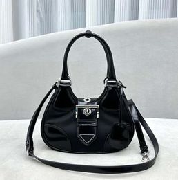 Designer Fashion Triangle Moon Bags Lady Tote Vintage Mini Shoulder Black Clutch Handbag Hobo Crossbody Womens Man Classic 7a Quality tide