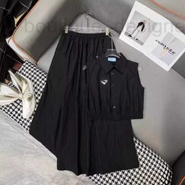 Two Piece Dress designer brand 24 Spring/summer Sweet Cool Style Set Series Polo Collar Sleeveless Top Paired with Elastic Folded Half Skirt for Women ZK27